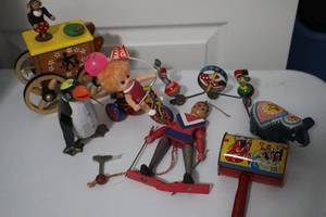 lot 107 image: Vintage Metal and Wood Toys