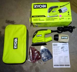 lot 140 image: OPEN BOX - RYOBI CFS1503GK Corner Cat Sander $$$