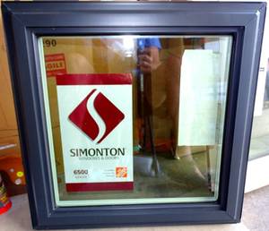 lot 218 image: BIG $$$ ITEM - Simonton 6500 Collection - Picture Window Measures 23 34 x 23 12 Color - BRZP-WHT