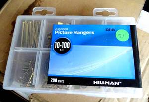 lot 71 image: HILLMAN 200 Pc. 10-100# PICTURE HANGING KIT