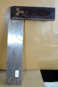 lot 142 image: ANTIQUE 6 Henry Disston & Sons Philadelphia Number 1 Square