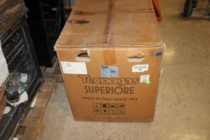 lot 31 image: Tecnogas Superiore 36 range hood, 060094128 model HD361B (same as lot 32)