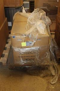 lot 33 image: Tecnogas Superiore 48 range hood, model 060094127  HD481BTMG (marked new in box) (same as lot 34)