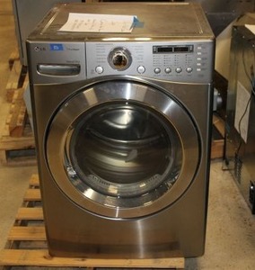 lot 50 image: LG clothes dryer model DLEX3360V (fix or use for parts)