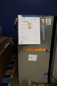 lot 229 image: Marvel 15 Stainless steel door right hinge, model ML15CRS1RS