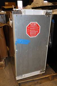 lot 105 image: Viking 15 under counter nugget ice machine, model FPNI515