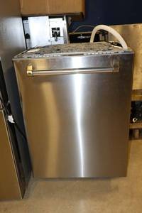 lot 161 image: Bertazzoni DW24T31XT