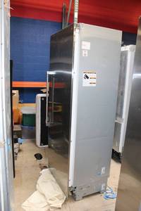 lot 262 image: Fisher & Paykel 30 refrigerator,  model RS3084RS1