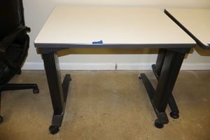 lot 332 image: White top Office desk