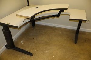 lot 340 image: Corner office desk with adjustable keyboard shelf - 46x58, 44 from corner to middle drawer, 28h