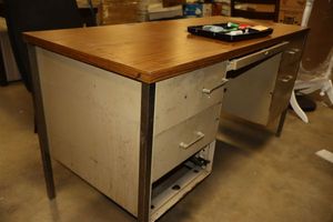 lot 312 image: Vintage metal office desk - 47 x 24 x 29 h