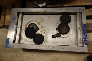 lot 46 image: Dual cooking systems outdoor gas grill
