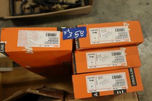 lot 358 image: Blum parts # Z37H518I.E - 4 boxes