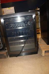 lot 137 image: 24 Zephyr wine cooler, model PRW24C02BBSG