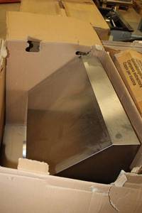 lot 156 image: Tecnogas Superiore range hood, model 060094119  HP301BSS