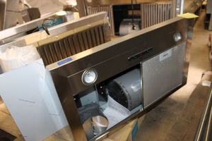 lot 283 image: Bertazzoni range hood, model KU30PRO1XV