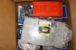 lot 376 image: Generous amount of door and cabinet hinge hardware