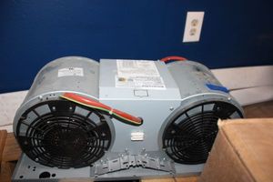 lot 350 image: KitchenAid motor, model UXB1200DYS