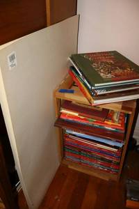 lot 14 image: Christmas books
