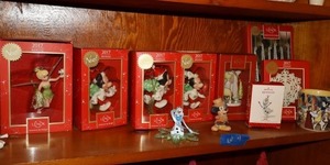lot 4 image: Disney and Lenox collectible ornaments