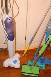 lot 34 image: Floor cleaners Thane H2O steam cleaner, Swiffer handle, fan blade cleaner