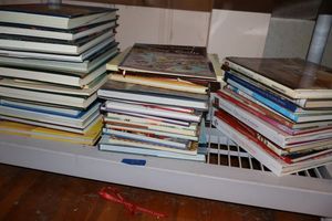 lot 57 image: Books Quilt-Lovers Favorites, crafts, and gardening books