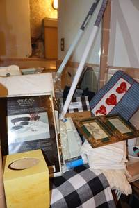 lot 103 image: Kitchen and bath lot with black and white checkered linens