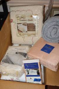 lot 94 image: Unopened sheets and blankets, see photos