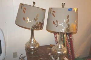 lot 122 image: Pair of mercury glass table lamps