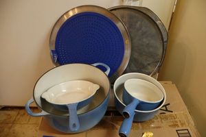 lot 168 image: Descoware made in Belgium enameled cooking pans with pizza pans