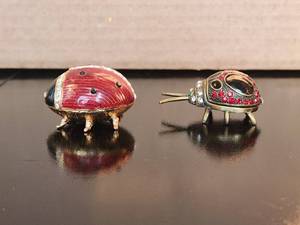 lot 94 image: Collectible Ladybug decorative jeweled keepsake-trinket box