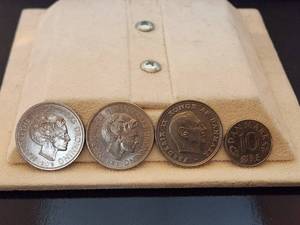 lot 64 image: Collectible Foreign money - Denmark - 10 ore-(1974), 1 krone-(1965, 1975, 1976)