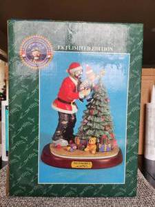 lot 29 image: Collectible Vintage Kelly Jr - Christmas themed Hobo - Spirit of Christmas XI - #753 of 3500 - Bisque porcelain Christmas - E. Kelly Jr. - hand signed initials-signature