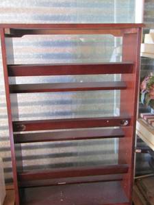 lot 34 image: wooden shelf