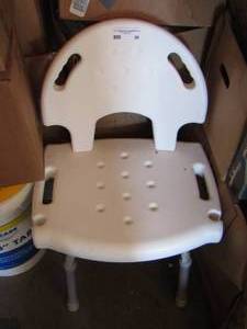 lot 36 image: shower chair
