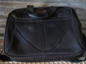 lot 48 image: black computer bag