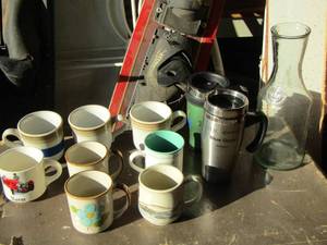 lot 71 image: various coffee cups