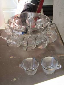 lot 75 image: punch bowl with hangers for the cups