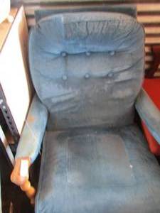 lot 101 image: blue sitting chair