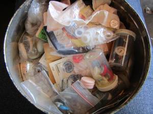 lot 104 image: various buttons new