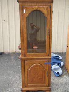 lot 9 image: curio cabinet bookshelf with glass front door with glass shelves