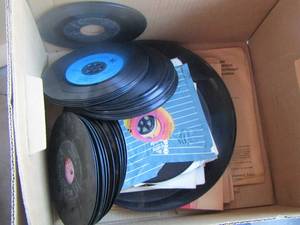 lot 207 image: record lot