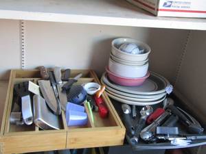 lot 208 image: kitchen lot
