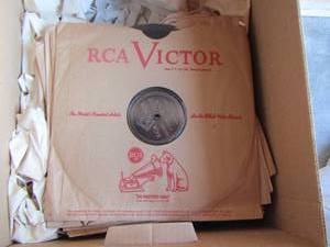 lot 218 image: spanish records and small rca victor records