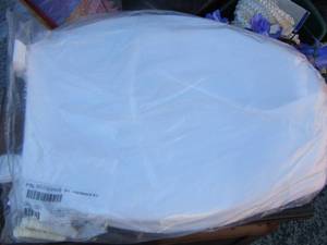 lot 229 image: toilet seat white new