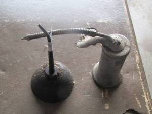 lot 236 image: qty 2 small oil cans