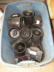 lot 252 image: truck ford horns black in color