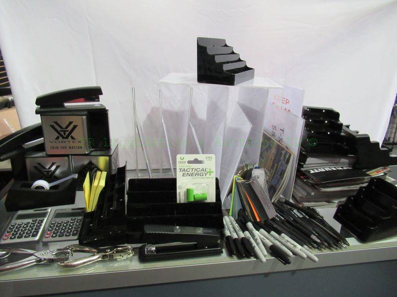 lot 52 image: Assorted office supplies as shown