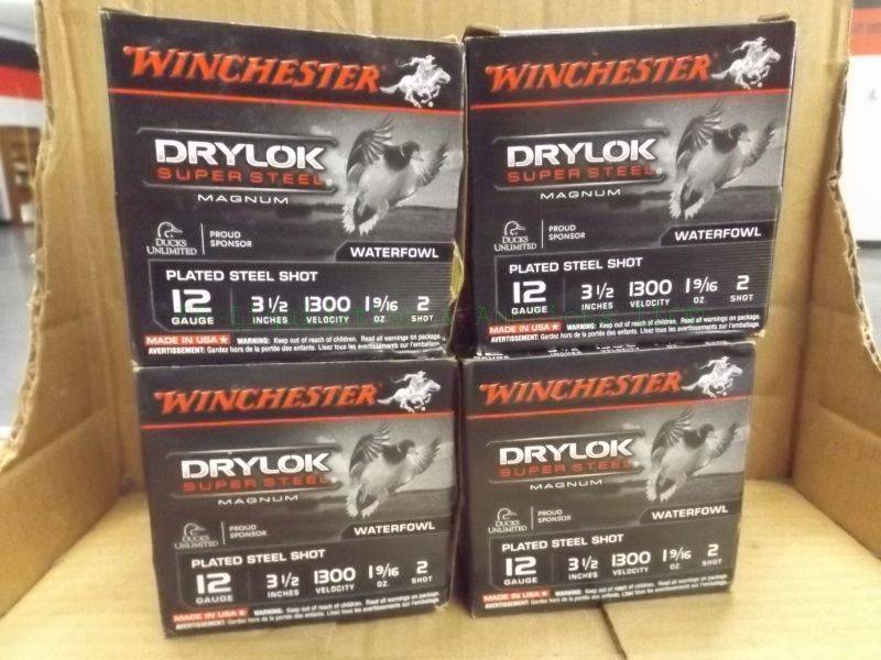 lot 300 image: Winchester drylock magnum 12 gauge 3 shotgun ammunition