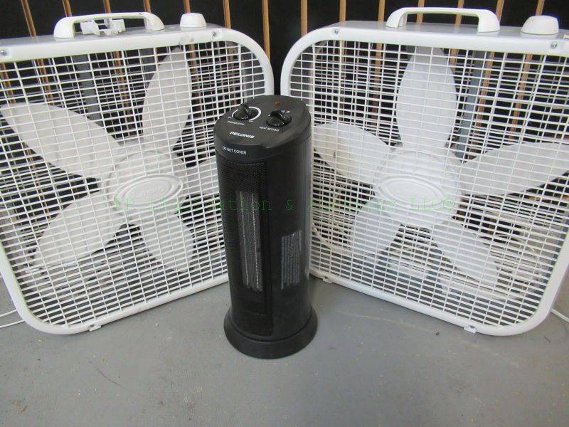 lot 306 image: Lasko box fans and Pelonis space heater